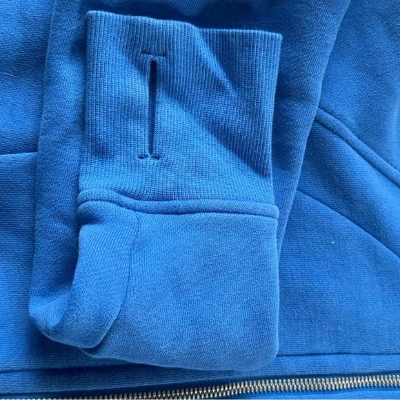 Lululemon cropped scuba full zipper 💙 - Picture 8 of 12